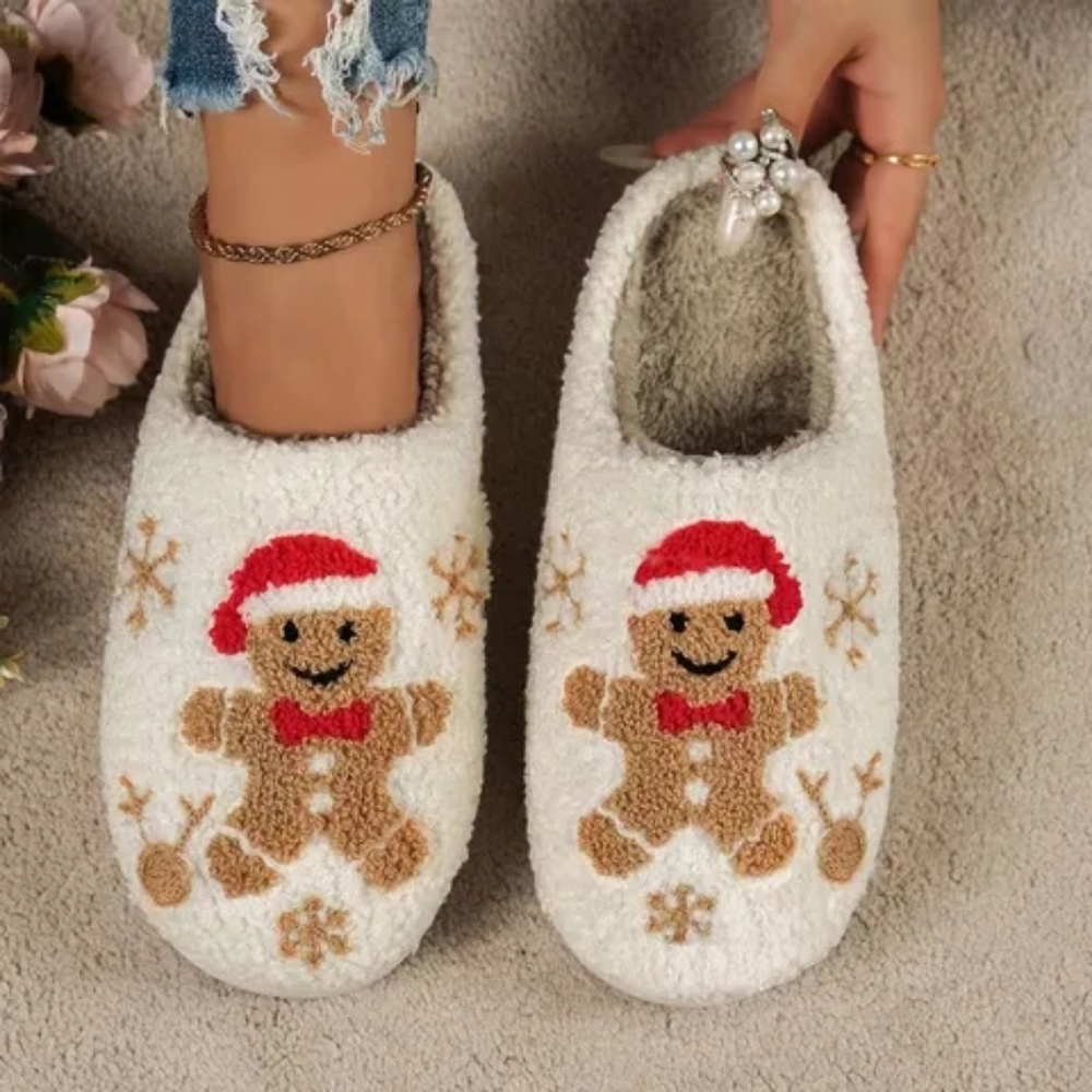 🎄 HOST PICK 🎄 Gingerbread Man Holiday Slippers